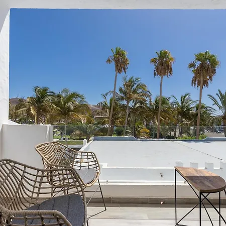 Home2book Cozy With Terrace Near The 아파트 타라할레호