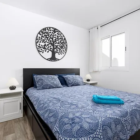 Home2book Cozy With Terrace Near The 아파트